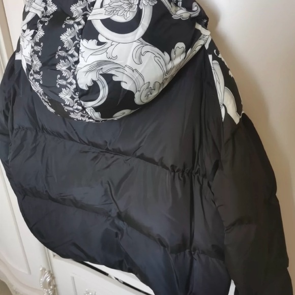 Versace down jacket S - Picture 5 of 6